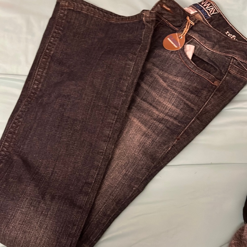 Brand new refuge bootcut jeans I never got the chance to wear them.